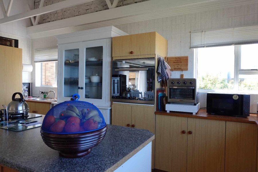 6 Bedroom Property for Sale in Outeniqua Strand Western Cape